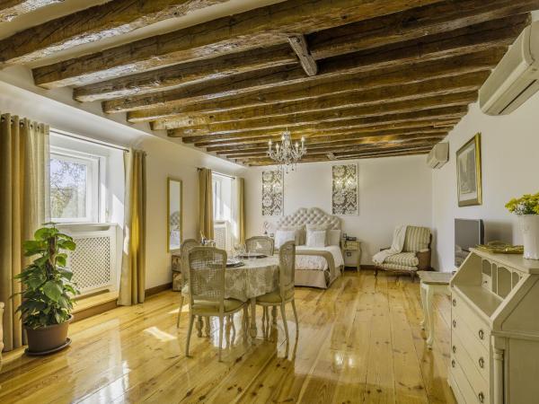 Oriente Palace Apartments : photo 5 de la chambre appartement avec vue