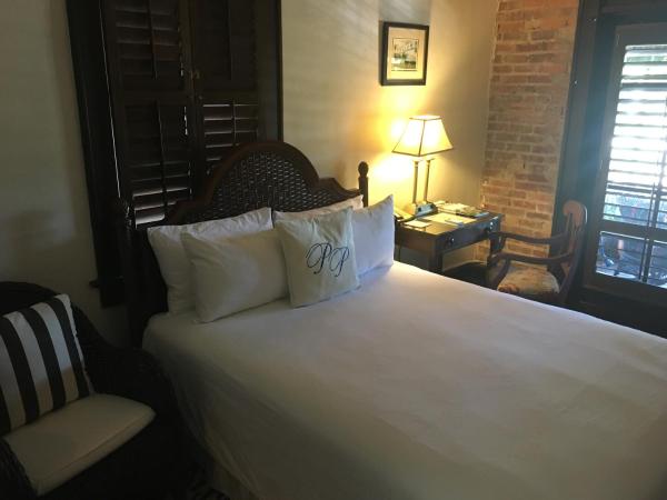 Park Plaza Hotel Orlando - Winter Park : photo 3 de la chambre chambre lit queen-size avec balcon - vue sur parc