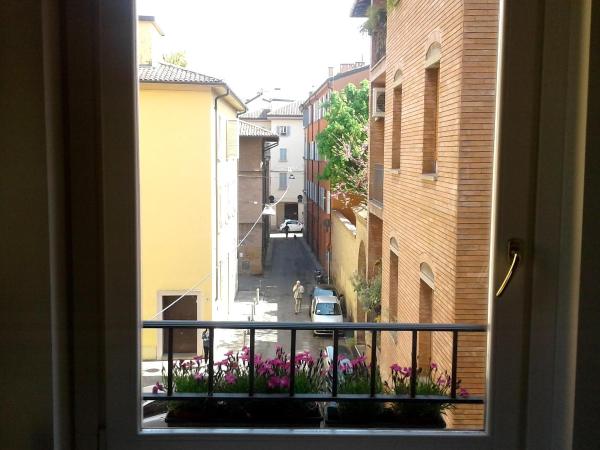 B&B Griffoni 7 : photo 6 de la chambre suite 1 chambre