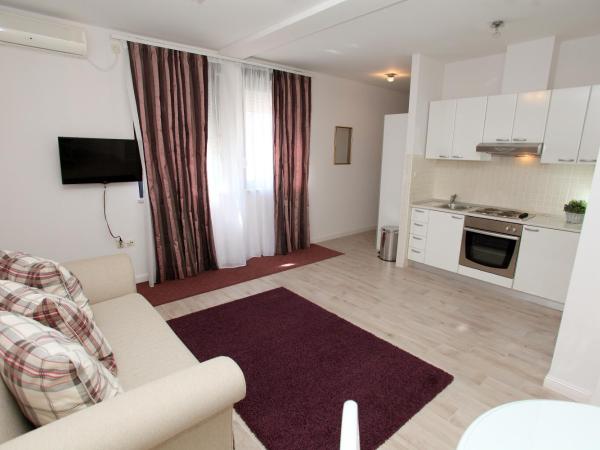 Hotel Bellevue Trogir : photo 7 de la chambre suite familiale