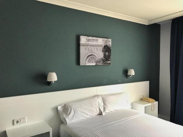 Hotel Gran Regente : photo 6 de la chambre chambre double ou lits jumeaux