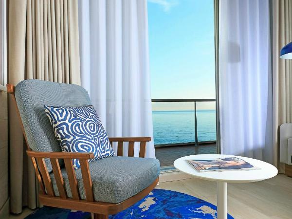 Radisson Blu Hotel Nice : photo 8 de la chambre chambre premium avec terrasse - vue sur mer