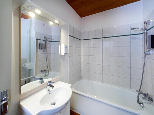 The Originals City, Hôtel Fontaine, Morlaix : photo 4 de la chambre chambre lits jumeaux supérieure