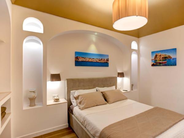 Cuore di Sorrento Suites : photo 2 de la chambre chambre familiale deluxe