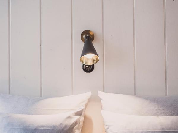 Henri Hotel Hamburg Downtown : photo 1 de la chambre m-studio