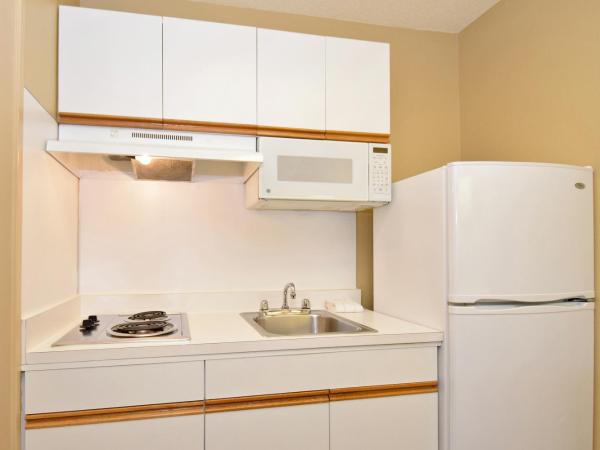 Extended Stay America Suites - Fort Lauderdale - Tamarac : photo 9 de la chambre studio lit queen-size - non-fumeurs