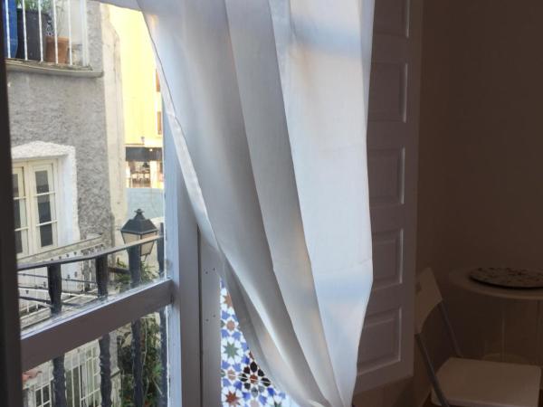 Málaga Centro Hostel : photo 1 de la chambre lit dans dortoir mixte de 6 lits