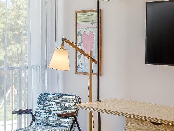 Plunge Beach Resort : photo 1 de la chambre chambre avec 2 lits queen-size - vue sur complexe hôtelier