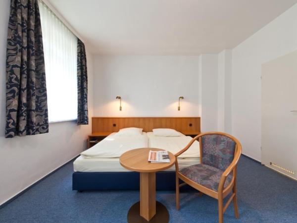 Centrum Hotel Commerz am Bahnhof Altona : photo 7 de la chambre chambre triple