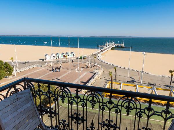 Grand Hôtel Richelieu : photo 2 de la chambre chambre double - vue sur mer