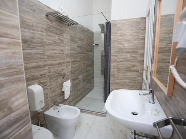 Hotel Vergilius Billia : photo 2 de la chambre chambre double