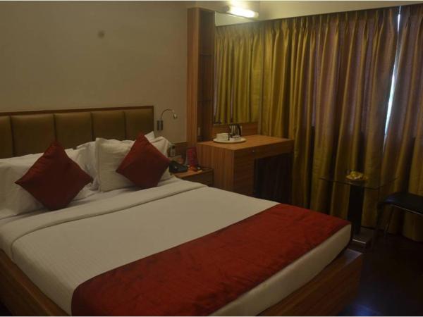 Hotel Plaza : photo 2 de la chambre chambre double ou lits jumeaux exécutive
