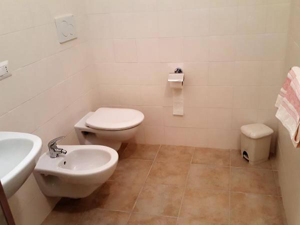 Il Giardino del Nespolo : photo 3 de la chambre chambre double avec salle de bains privative