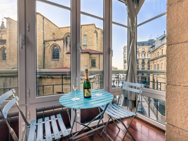 Pensión Ab Domini : photo 3 de la chambre chambre double avec balcon et salle de bains privative