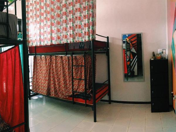 Hati Hati : photo 10 de la chambre lit dans dortoir pour femmes de 4 lits