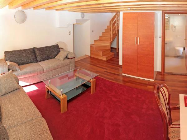 Hotel Monika : photo 2 de la chambre suite familiale de luxe