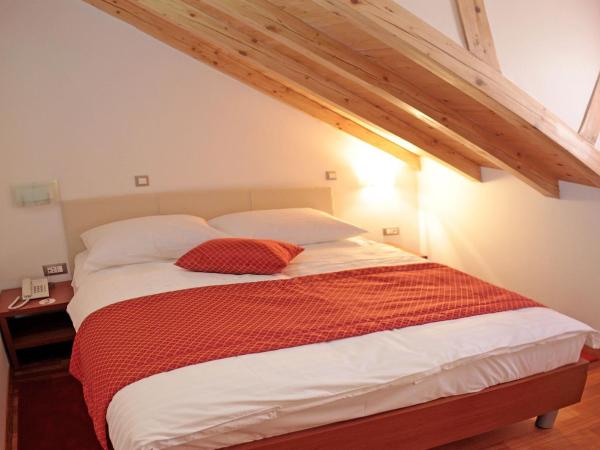 Hotel Monika : photo 2 de la chambre suite de luxe