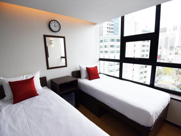 57 Myeongdong Hostel : photo 1 de la chambre chambre lits jumeaux standard