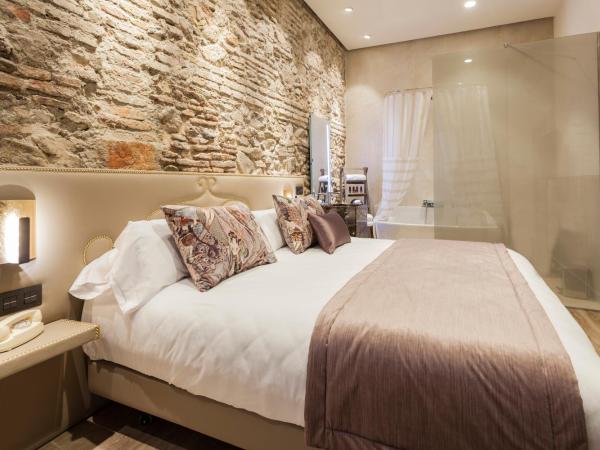 Hotel Palacete de Alamos : photo 6 de la chambre chambre supérieure