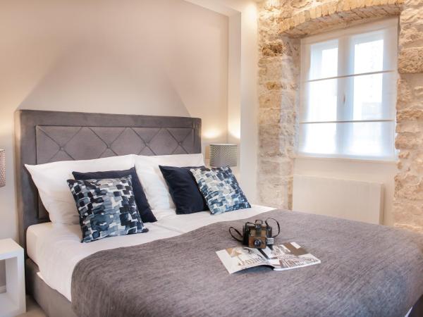 Hostel Scala : photo 6 de la chambre chambre double deluxe avec douche