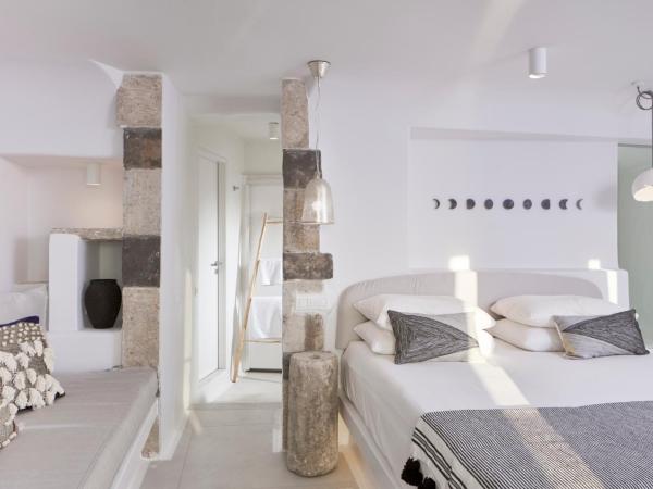 Cosmopolitan Suites - Small Luxury Hotels of the World : photo 9 de la chambre suite cosmo - vue sur volcan