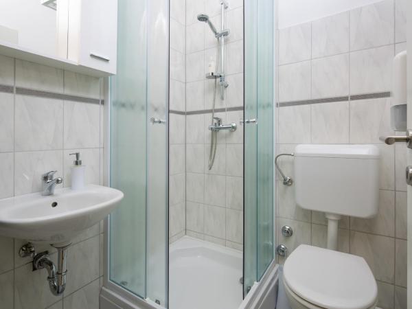 Hostel Bureau : photo 4 de la chambre chambre lits jumeaux deluxe