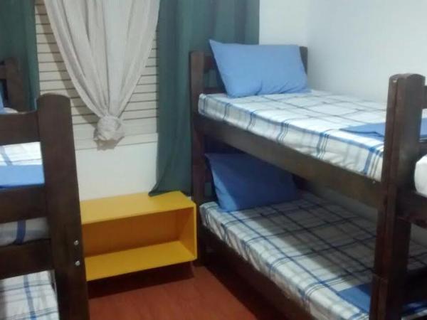 Hostel Residencial : photo 1 de la chambre lit superposé dans dortoir mixte