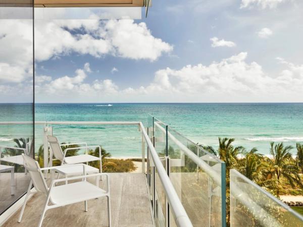 Four Seasons Hotel at The Surf Club : photo 2 de la chambre suite studio - vue sur océan et lever du jour