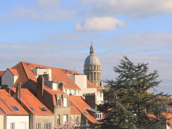 Au repere de Mariette : photo 1 de la chambre chambre double - vue sur jardin