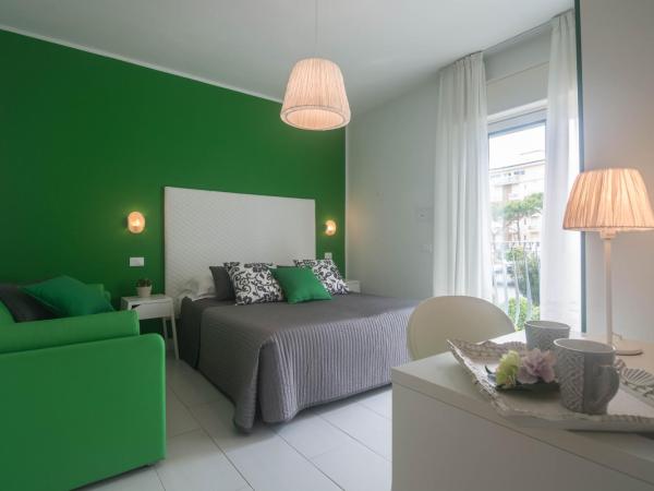 Hotel Solemare - Frontemare - 3 Stelle Superior : photo 1 de la chambre chambre triple standard