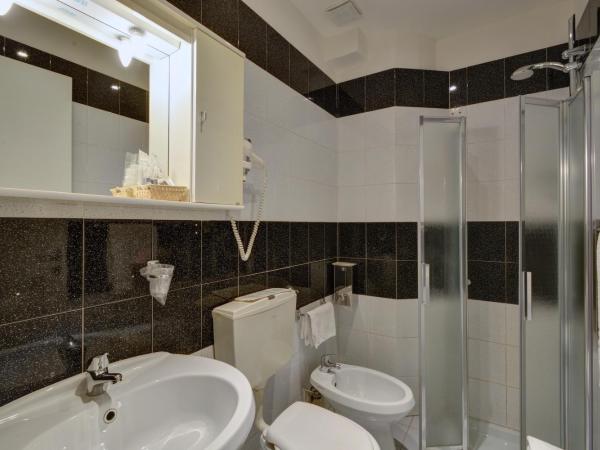 Hotel Universo : photo 5 de la chambre chambre double Économique