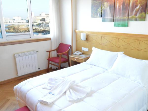 Hotel Cristal 2 : photo 8 de la chambre chambre double - vue sur mer