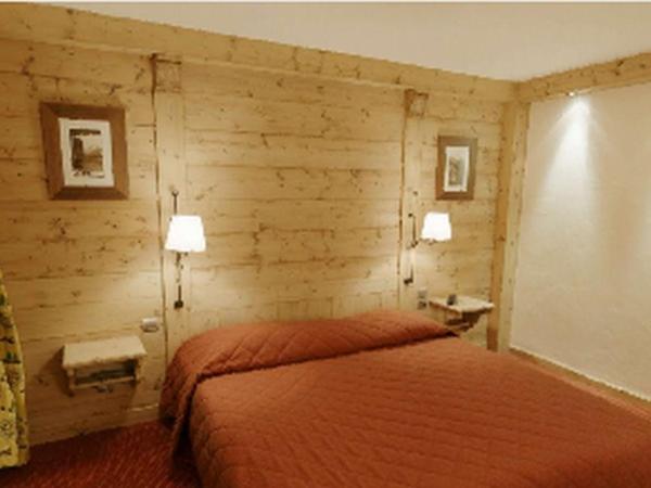 Hôtel Champs Fleuris Morzine : photo 3 de la chambre chambre familiale supérieure (2 adultes + 2 enfants)