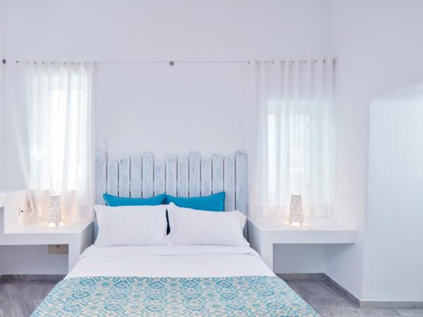 Mykonos Town Suites : photo 4 de la chambre studio avec vue sur jardin