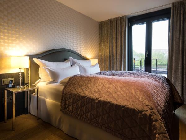 La Mansion Vi Vadi Hotel : photo 4 de la chambre chambre double lumière