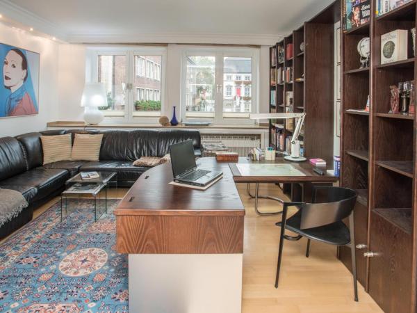 Apartement mit Dachterrasse - bei Curth klingen - Teilen Sie uns Ihre Ankunfszeit mit : photo 1 de la chambre appartement
