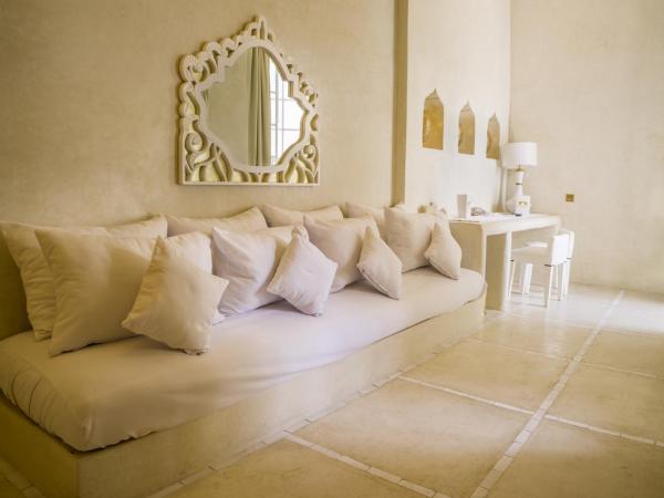 Riad Palais Blanc & Spa : photo 9 de la chambre chambre lit king-size deluxe