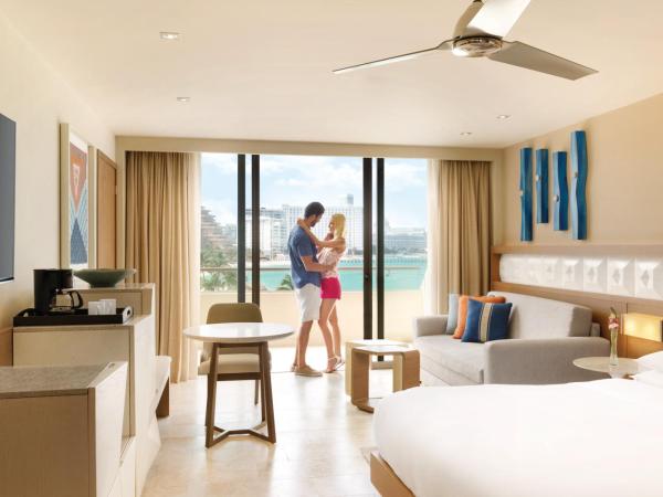 Hyatt Ziva Cancun : photo 2 de la chambre ocean front king (with sofa bed)