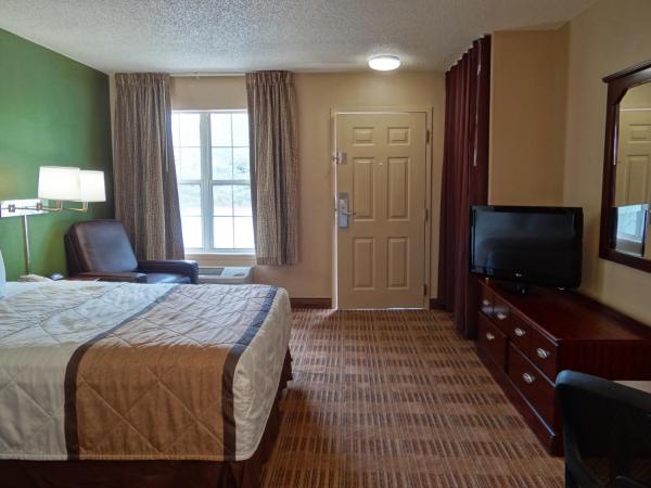 Extended Stay America Suites - Sacramento - Arden Way : photo 5 de la chambre studio lit queen-size 