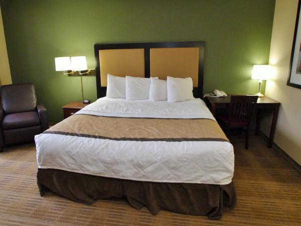 Extended Stay America Suites - Sacramento - Arden Way : photo 2 de la chambre studio lit king-size - non-fumeurs