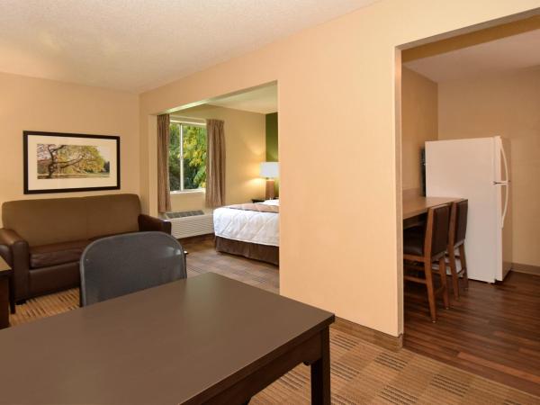 Extended Stay America Select Suites - Memphis - Cordova : photo 8 de la chambre studio de luxe avec 1 lit queen-size - non-fumeurs