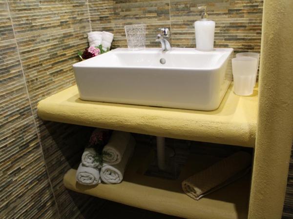 Georgia Old Town Apartments : photo 9 de la chambre studio avec terrasse