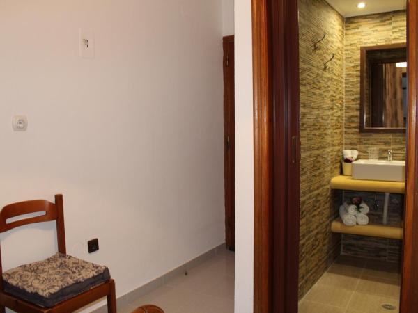 Georgia Old Town Apartments : photo 7 de la chambre studio avec terrasse