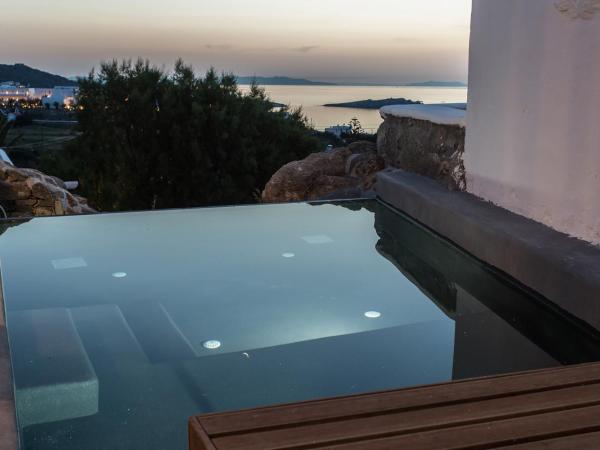 Ostraco Suites : photo 7 de la chambre suite avec piscine privée