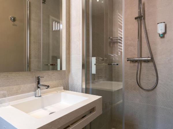 Hôtel La Villa Tosca : photo 10 de la chambre chambre supérieure double ou lits jumeaux