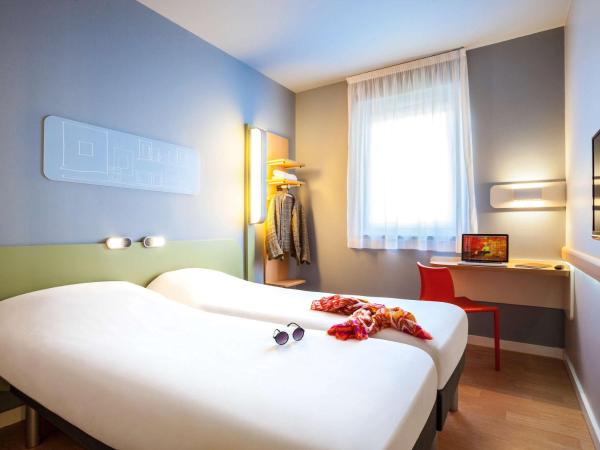Ibis Budget Limoges Nord : photo 3 de la chambre chambre lits jumeaux avec 2 lits jumeaux