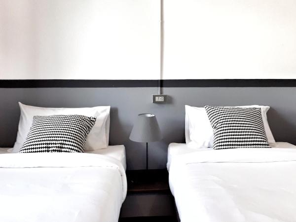 BY Hotel Kanchanaburi : photo 7 de la chambre chambre lits jumeaux Économique