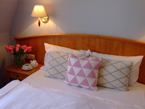 Hotel Stare Miasto Old Town : photo 2 de la chambre chambre double classique