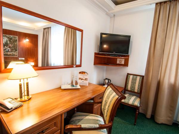 Hotel Artur : photo 5 de la chambre chambre familiale