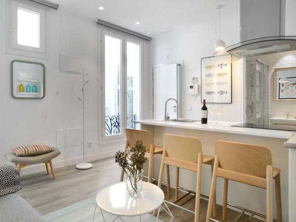 nQn Aparts & Suites Madrid : photo 3 de la chambre appartement standard